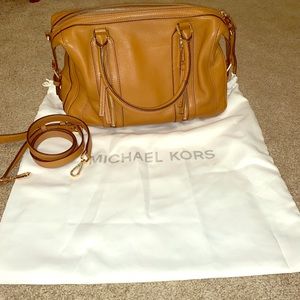 Michael Kors Julia Pebble Zip Leather Satchel